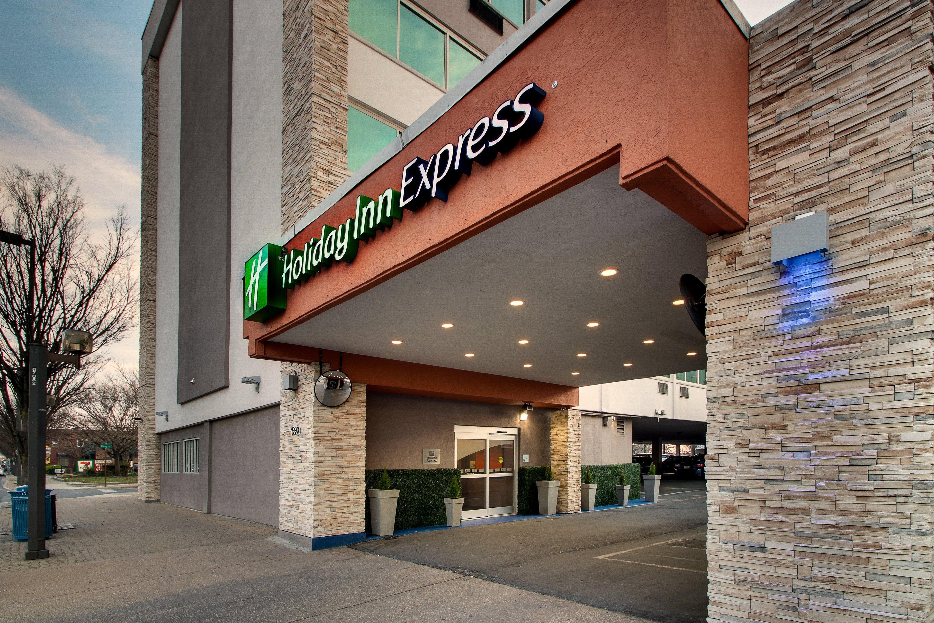 Holiday Inn Express Washington Dc Silver Spring By Ihg Esterno foto