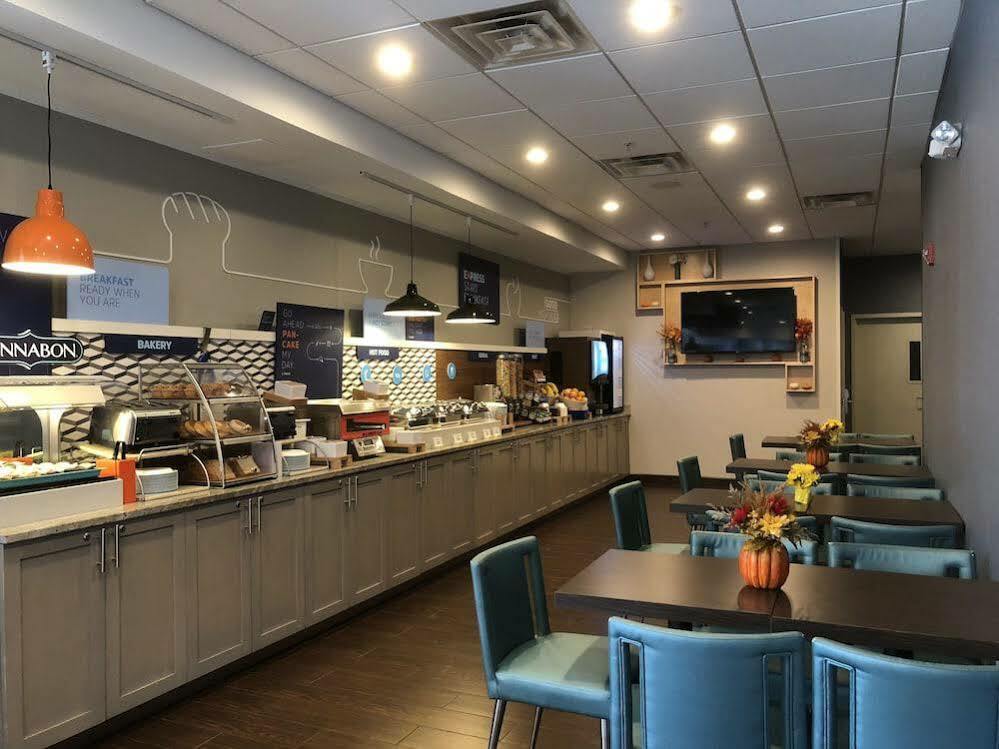 Holiday Inn Express Washington Dc Silver Spring By Ihg Esterno foto